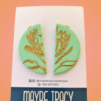 Protea Statement stud in mint