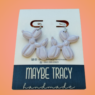 Balloon dog in lilac purple