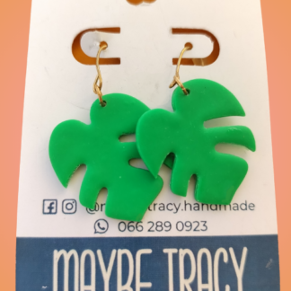Monstera leaf dangle in apple green